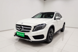 奔驰GLA 2015款 GLA 260 4MATIC 运动型