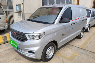 五菱汽车 五菱宏光V 2022款 1.5L劲取版封窗车电动助力LAR