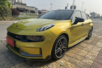 领克03 2022款 03+ 2.0TD 自动驭风版