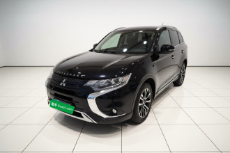 三菱 欧蓝德 2020款 2.4L 四驱致享版 5座