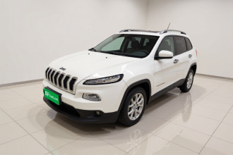 Jeep 自由光 2016款 2.0L 优越版