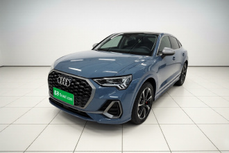 奥迪Q3 Sportback 2022款 40 TFSI RS套件燃速型