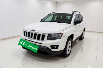 Jeep 指南者(进口) 2014款 2.4L 四驱运动版