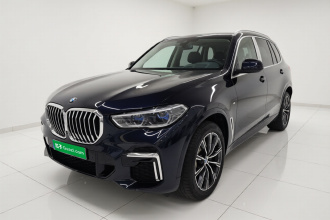 宝马X5 2022款 改款 xDrive 30Li 尊享型M运动套装