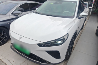 哪吒汽车 哪吒L 2024款 增程 310 闪充红衣版