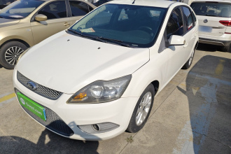 福特 福克斯 2013款 两厢经典 1.8L 自动基本型