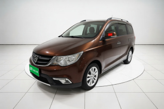 宝骏730 2014款 1.5L 手动舒适型 7座