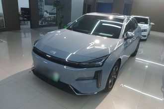 吉利银河 银河L6 2025款 EM-i 140km 探索+版