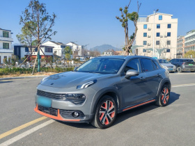 领克02 2021款 1.5TD DCT两驱耀 冠军版