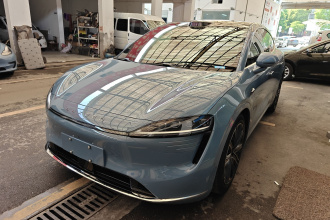 鸿蒙智行 智界R7 2025款 增程 251km Max