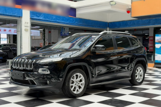 Jeep 自由光 2017款 2.0L 优越版