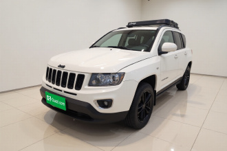 Jeep 指南者(进口) 2014款 改款 2.4L 四驱舒适版