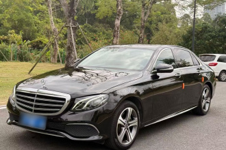 奔驰E级 2018款 改款 E 300 L 豪华型