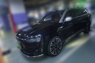 鸿蒙智行 问界M9 2024款 增程 Ultra版 42kWh 6座版