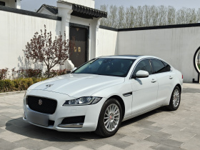 捷豹XF 2016款 XF 2.0T 两驱风华版