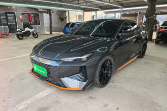 长安UNI-V 2024款 1.5T 尊贵运动型