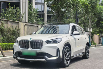宝马iX1 2023款 xDrive30L X设计套装