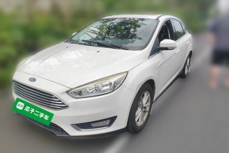 福特 福克斯 2017款 三厢 EcoBoost 180 自动精英型