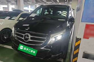 奔驰V级 2017款 V 260 L 尊贵加长版