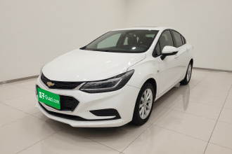 雪佛兰 科鲁兹 2018款 320 自动先锋天窗版