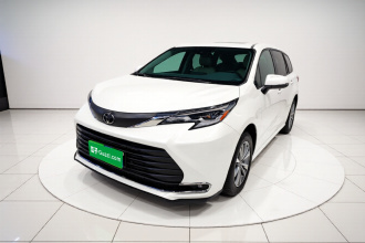 丰田 赛那SIENNA 2024款 2.5L混动 舒适版