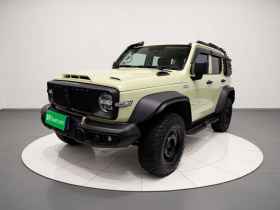 坦克300 2023款 2.0T 铁骑02