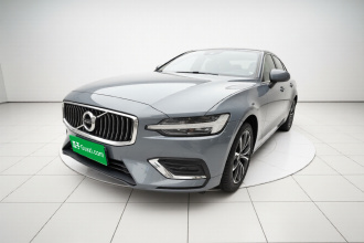 沃尔沃S60 2022款 B4 智逸豪华版