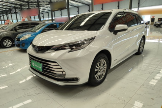 丰田 赛那SIENNA 2021款 2.5L混动 舒适版