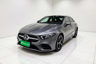 奔驰A级 2022款 改款三 A 200 L 运动轿车时尚型