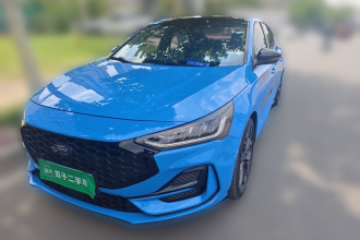 福特 福克斯 2022款 三厢 EcoBoost 180 自动ST Line