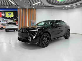 阿维塔11 2025款 暗夜骑士版