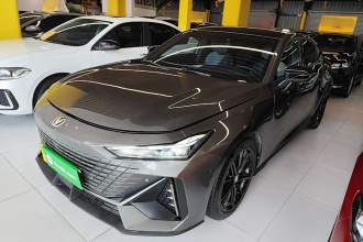 长安UNI-V 2022款 1.5T 尊贵型