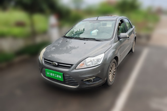 福特 福克斯 2013款 三厢经典 1.8L 自动时尚型