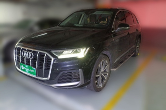 奥迪Q7 2020款 55 TFSI quattro S line运动型