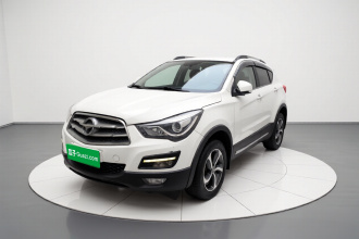 海马S5 2016款 1.6L 手动豪华型科技版