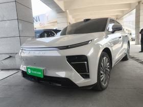 星途 星纪元 ET 2024款 增程 240 Ultra四驱