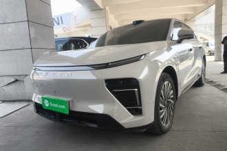 星途 星纪元 ET 2024款 增程 240 Ultra四驱