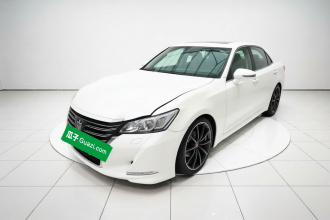 丰田 皇冠 2018款 2.0T 时尚版