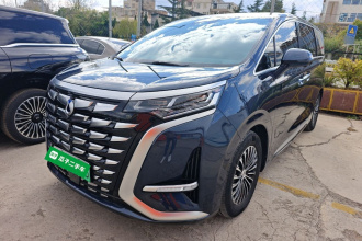 腾势D9 2022款 DM-i 970 四驱尊荣型