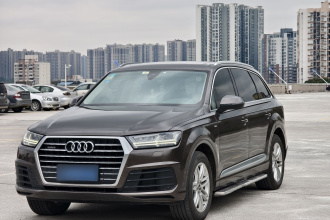 奥迪Q7 2019款 45 TFSI S line运动型