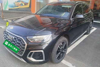 奥迪Q5L 2024款 40 TFSI 时尚动感型