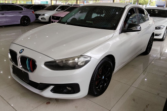 宝马1系 2017款 118i 时尚型