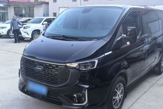 福特 全顺 2023款 2.0T柴油自动商旅型中轴低顶7/8/9座