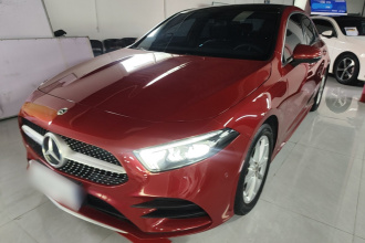 奔驰A级 2022款 A 200 L 运动轿车动感型