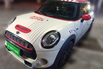 MINI 2019款 2.0T COOPER S 经典派