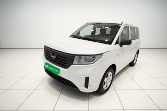 五菱汽车 五菱宏光PLUS 2021款 营运版 1.5T 手动标准型 7座