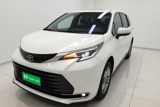 丰田 赛那SIENNA 2024款 2.5L混动 四驱尊贵版