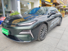 吉利银河 银河星耀8 2025款 130km EM-P 星舰版