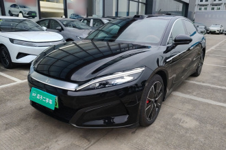 比亚迪 汉L 2025款 DM-i 200KM激光雷达旗舰型