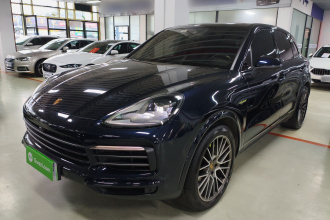 保时捷 Cayenne新能源 2023款 Cayenne E-Hybrid 2.0T 铂金版